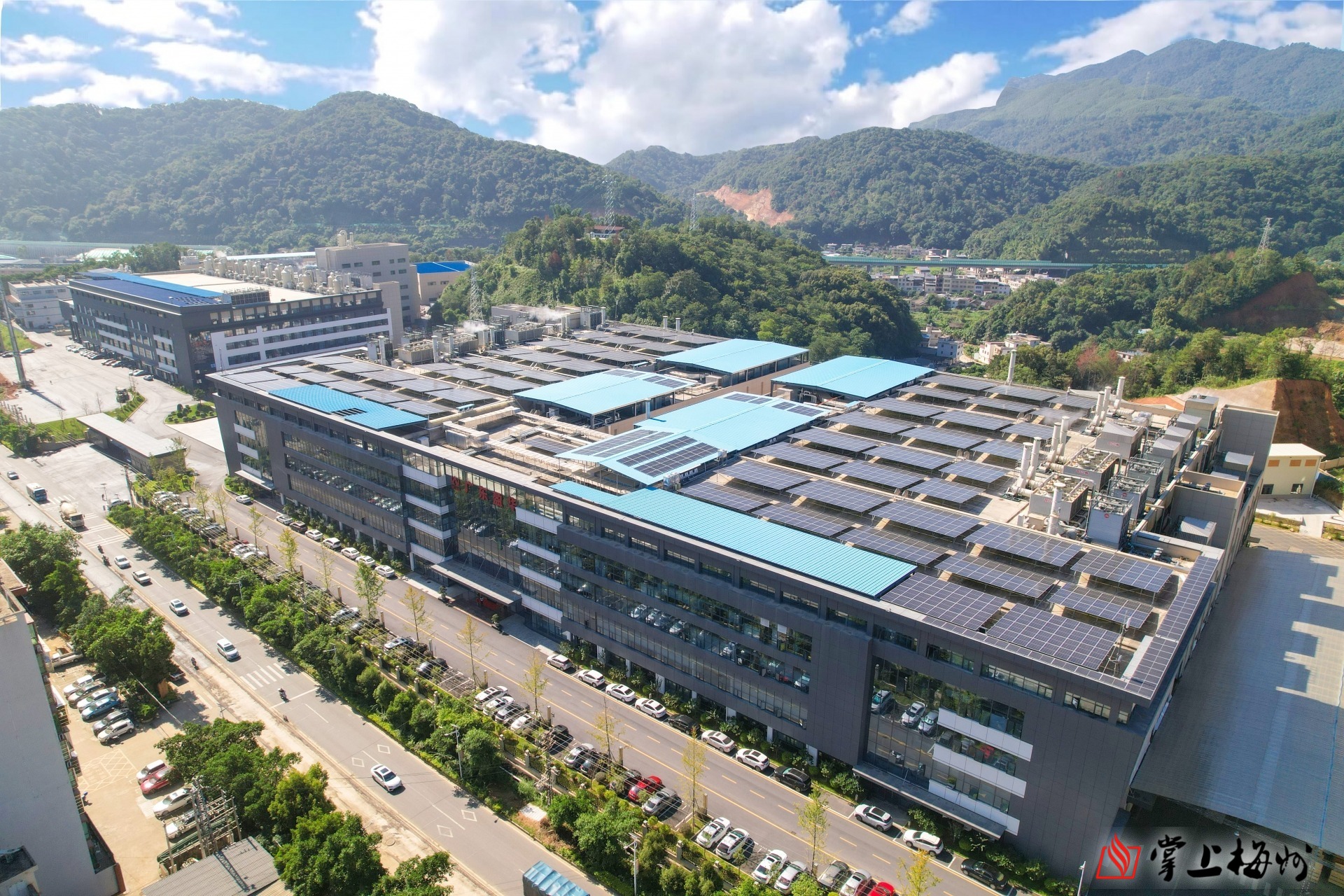 深耕铜箔创佳绩 向“新”而行促蝶变——记全国工业和信息化系统先进集体广东安博官网-安博（中国）电子科技有限安博官网-安博（中国）
